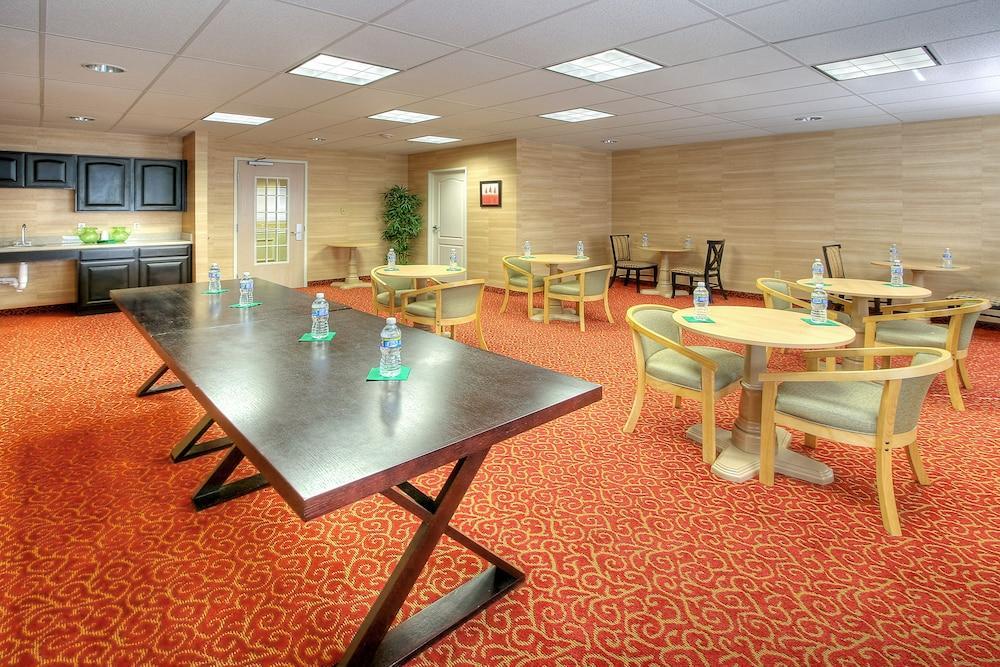 Holiday Inn Express And Suites - Tucumcari, An Ihg Hotel Εξωτερικό φωτογραφία