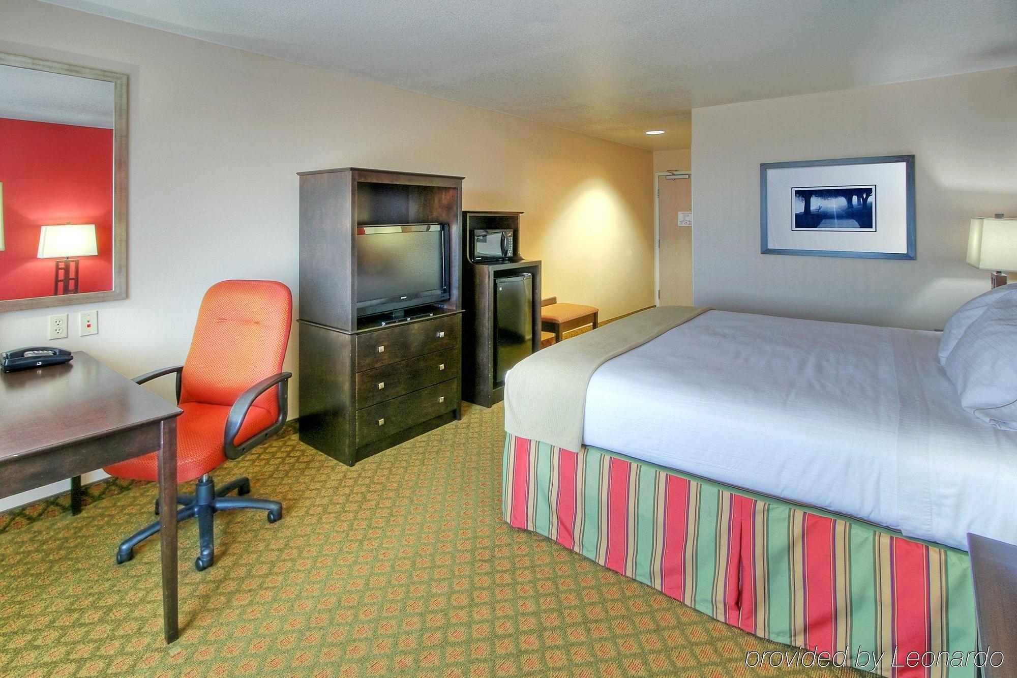 Holiday Inn Express And Suites - Tucumcari, An Ihg Hotel Δωμάτιο φωτογραφία