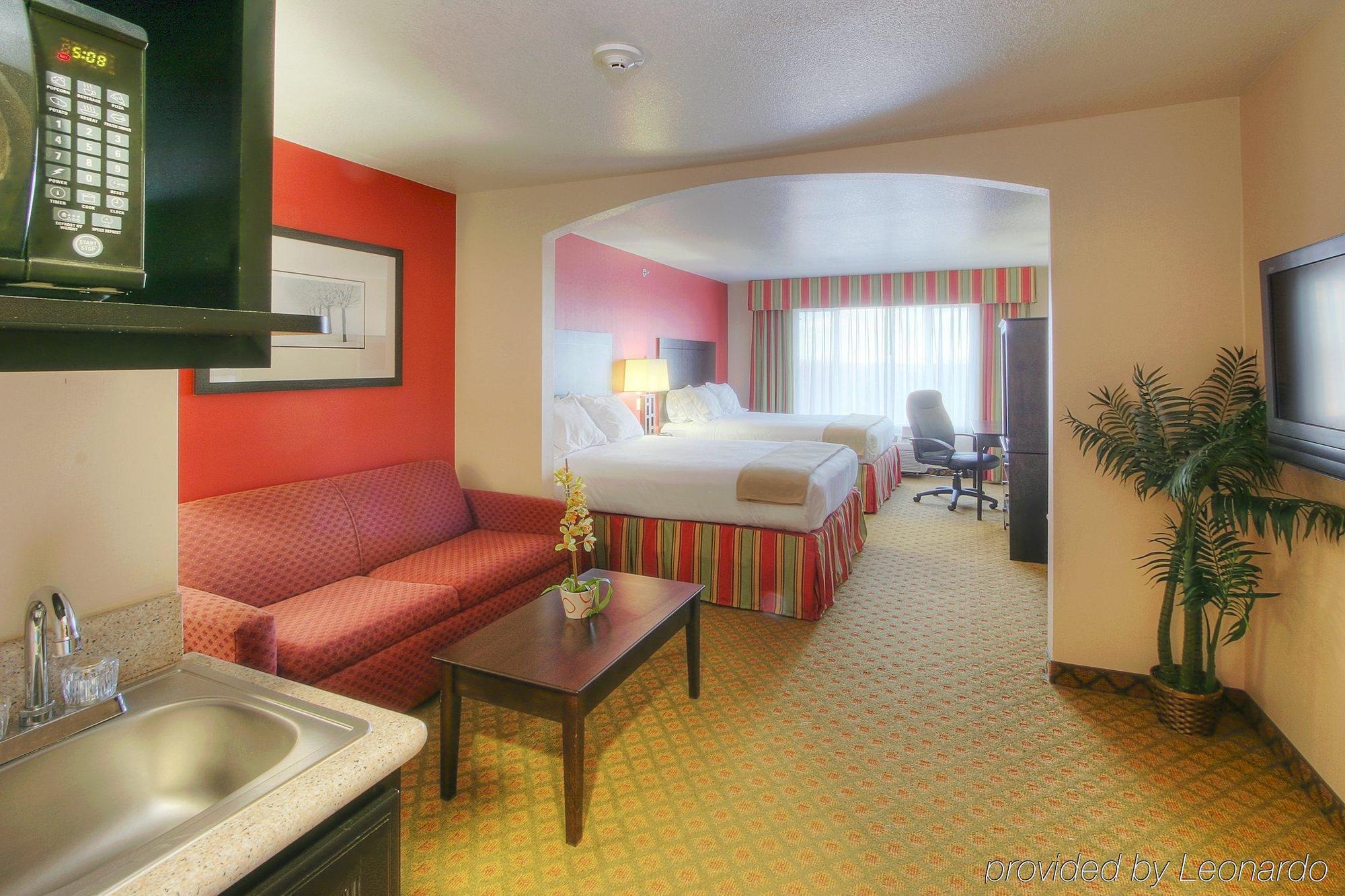 Holiday Inn Express And Suites - Tucumcari, An Ihg Hotel Δωμάτιο φωτογραφία
