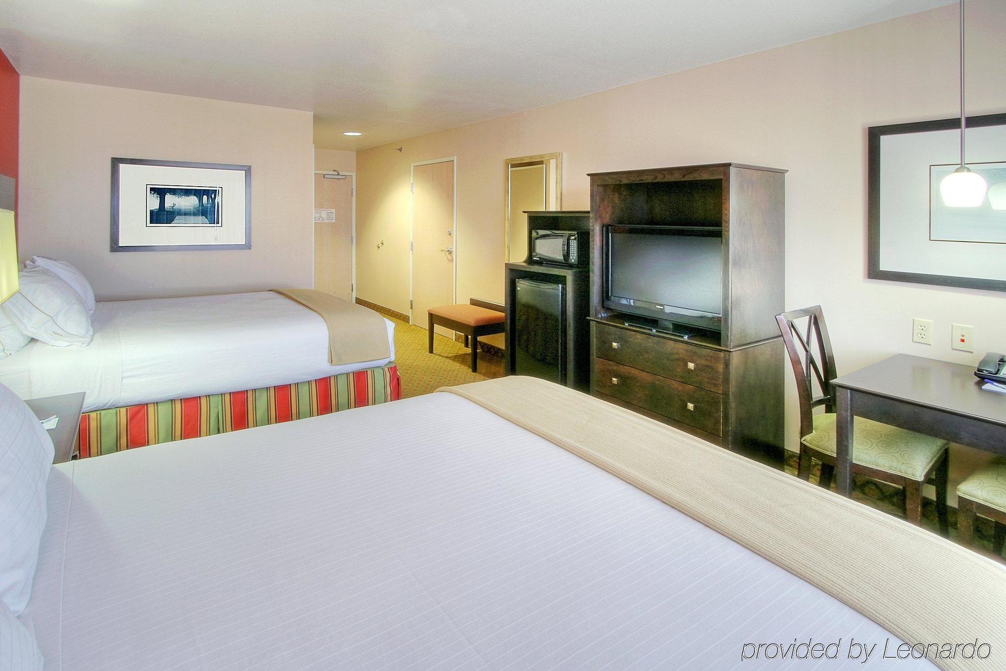 Holiday Inn Express And Suites - Tucumcari, An Ihg Hotel Δωμάτιο φωτογραφία